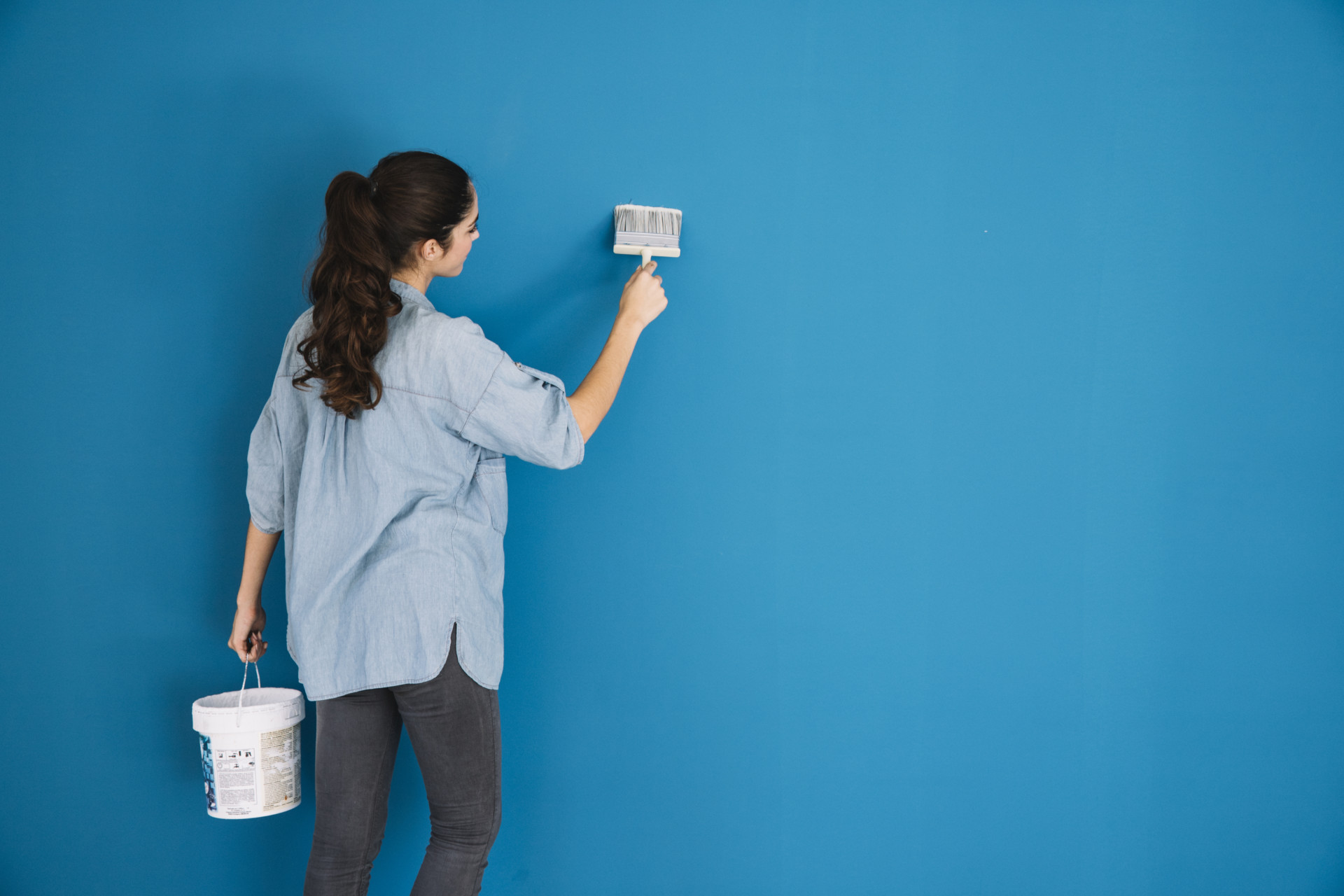 Solução B6 ajuda a pintar a sua casa